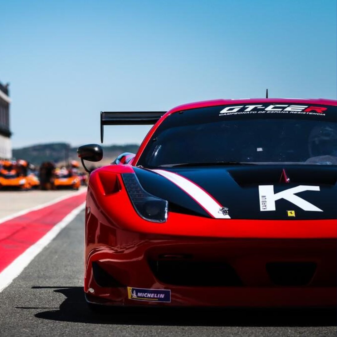 pcrsport's tweet photo. ¿Cómo son los momentos antes de salir a pista? ¿Subidón de adrenalina? 🏎️💨⁣

#Automovilismo #PCRSport #CochesdeCarreras #Carreras #SumandoKilometros https://t.co/8Vt4NlfYZi