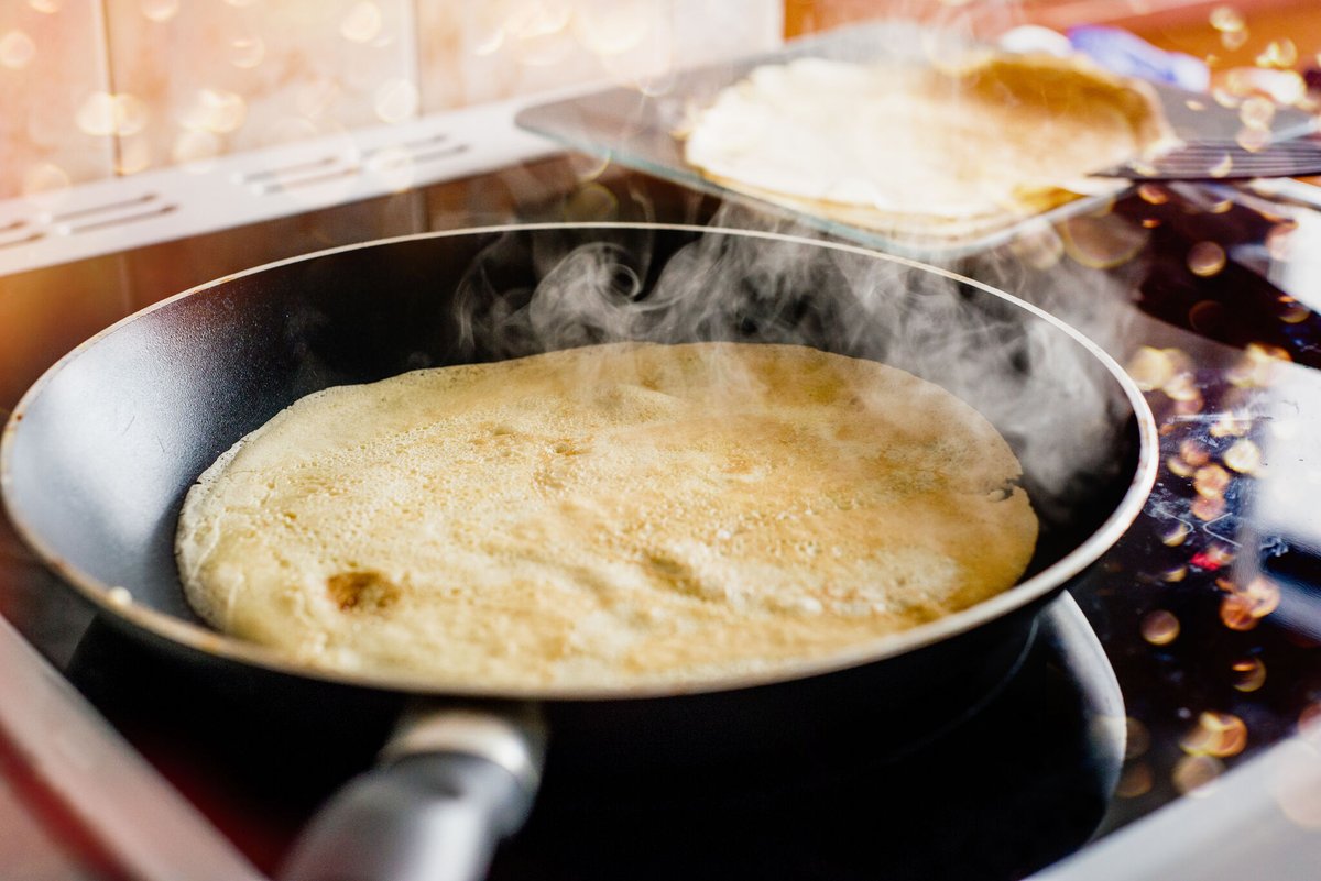 Wishing you all a flipping good Pancake Day! 

As you gear up for a pancake feast, take some time to test your smoke alarms for #TestItTuesday and remember to be extra careful, as most fires start in the kitchen.

#PancakeDay #ShroveTuesday