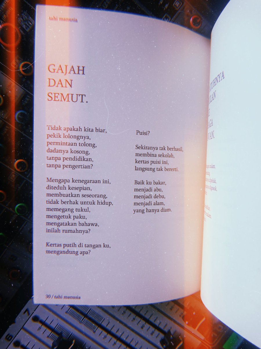 petakdaud's tweet photo. Gajah Dan Semut.
Zine Tahi Manusia. https://t.co/W2tTDNR0La