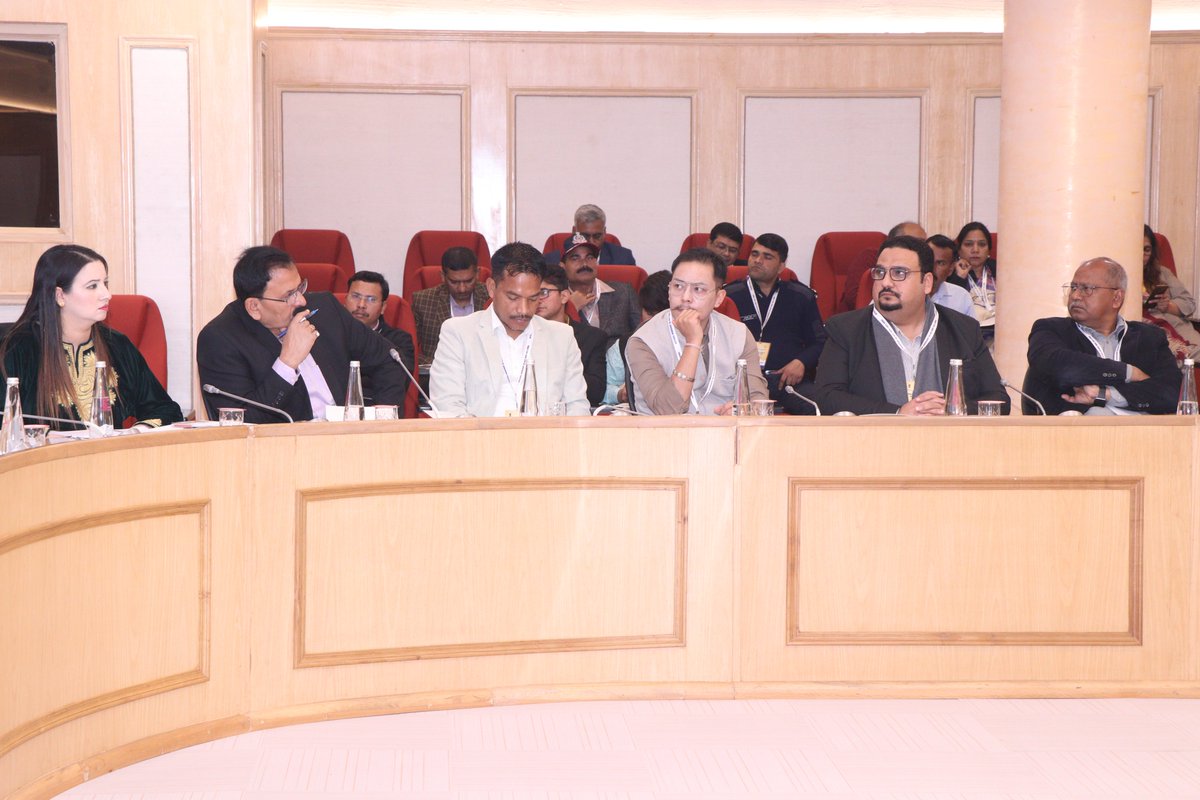 ndmaindia's tweet photo. Dr Roxy Mathew Koll, @iitmpune, highlighted the aspects of Future climate projections for Heat Waves during the 1st Technical session at "National Workshop on Heat Wave 2024: Exploring Management Interventions &amp; Mitigation Strategies". 
#HeatwavePreparedness 
#HeatwaveMitigation https://t.co/pJEC9Gqlrc