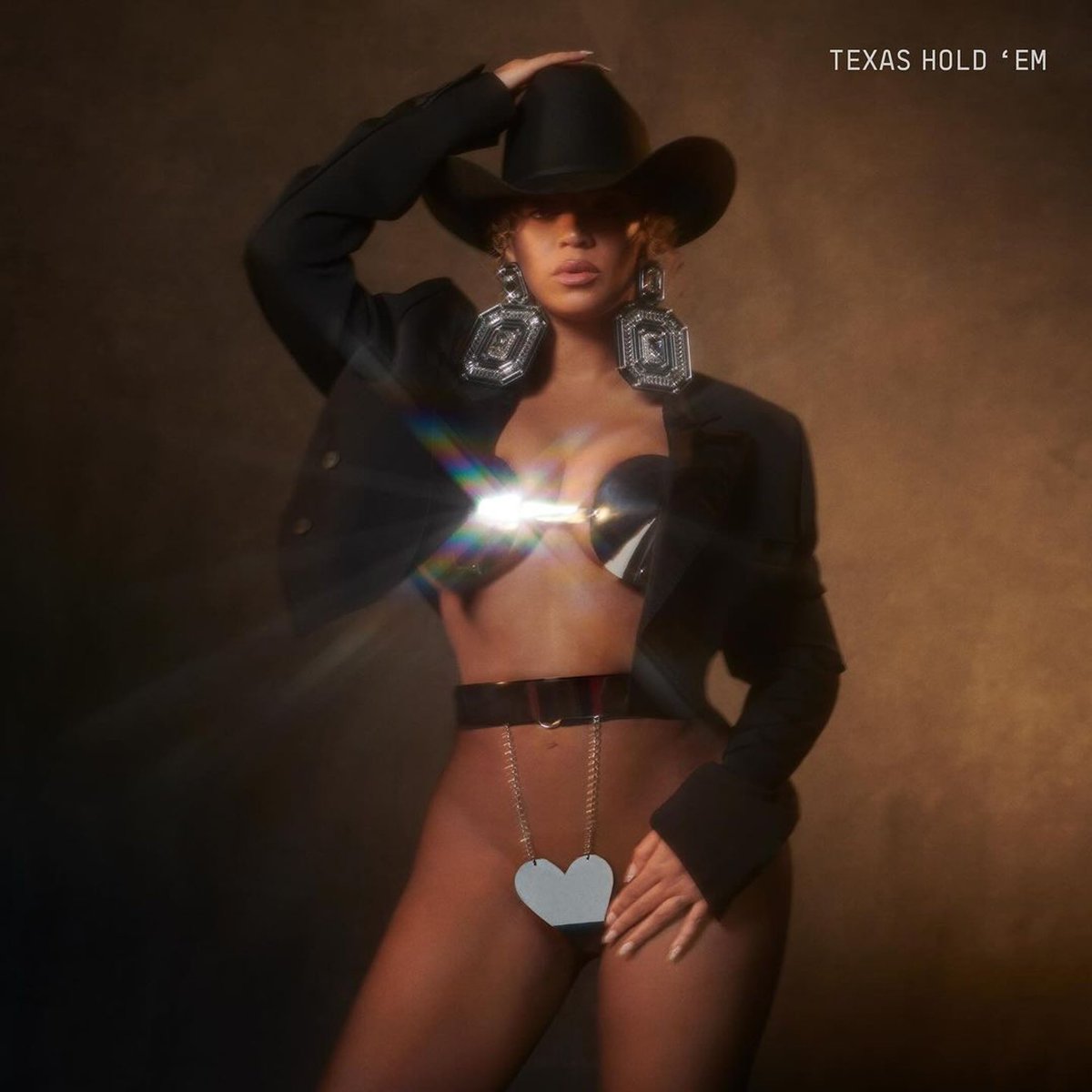 I woke up yesterday morning to new music from @Beyonce...featuring none other than my banjo and viola playing throughout!! Her single “Texas Hold ‘Em” is the first off her new country-inspired record, #actii.  Listen now! 🪕🐝 spoti.fi/3SGw7oT