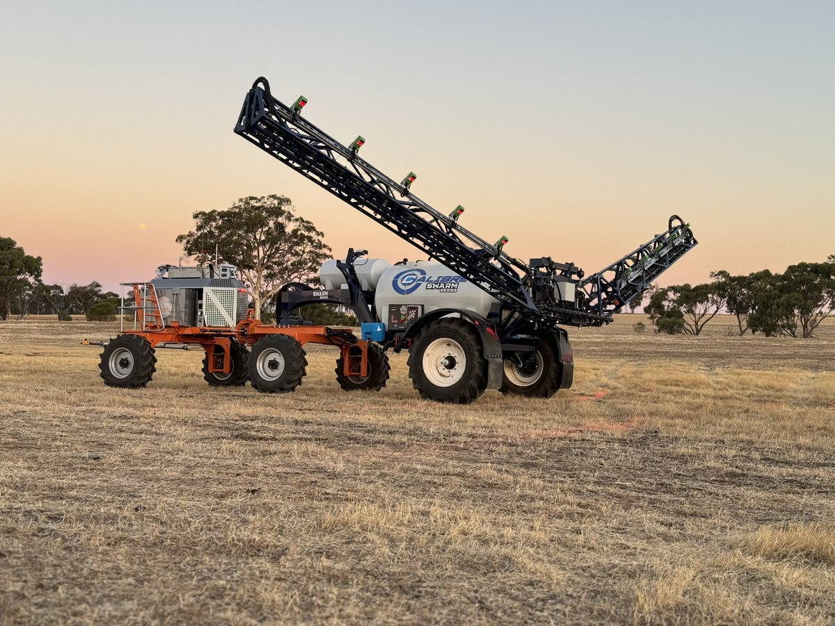bossagriculture's tweet photo. Another set of wheels are off and running! Our Swarm Series Boomspray has arrived on farm in rural WA. Happy hunting ‘Howard’ 🌱 #CalibreSpraying #SwarmSeries @SwarmFarm @WEEDITAustralia #spotspraying #agriculture https://t.co/v9Qkl9PWHj