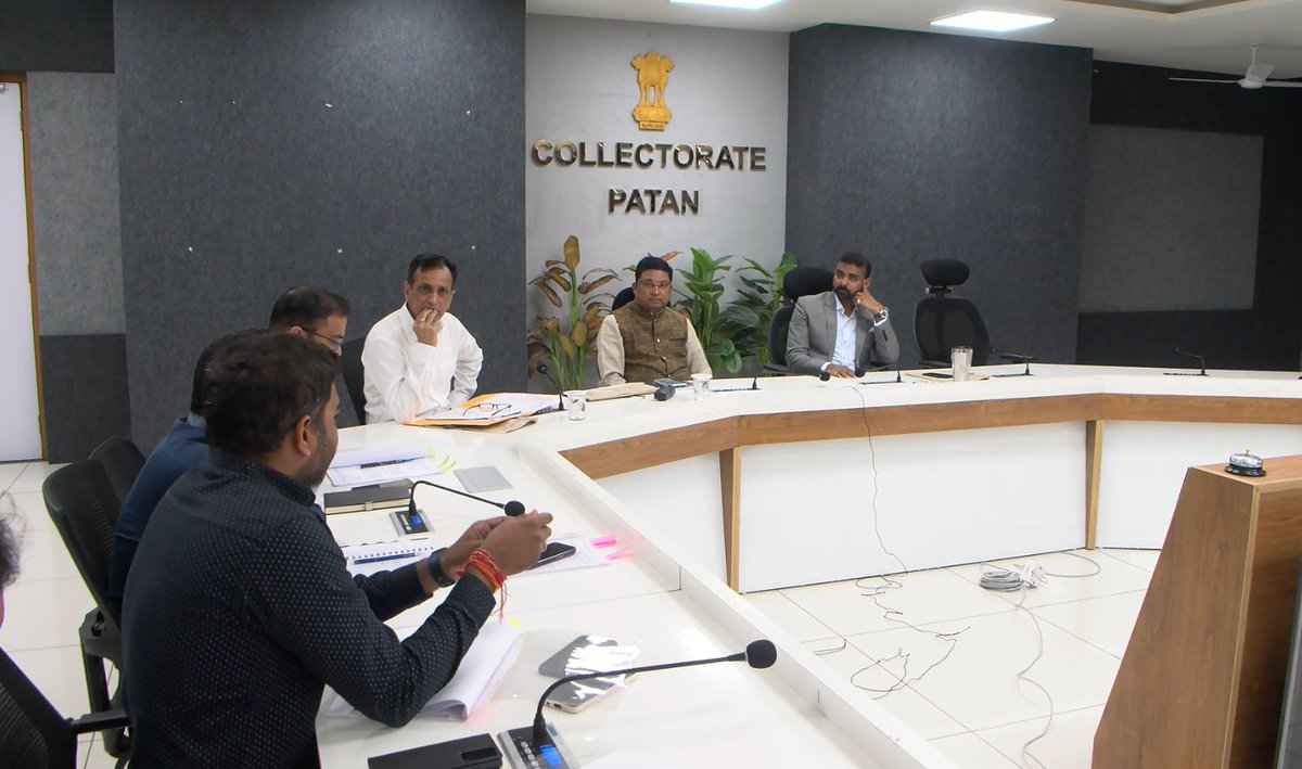 રન ફોર વોટ મેરેથોનઃ જિલ્લામાં મતદાન જાગૃતિ માટે તા.24 February રોજ મેરેથોનનું આયોજન.  પ્રથમ વખત મતદાન કરનાર યુવાઓને જાગૃત કરવા માટે "બલૂન આવે છે" કેમ્પેઈન ચાલાવવામાં આવશે.  મહિલાઓને મતદાન કરવા માટે પ્રેરીત કરવા અર્થે "મારી માતા, દેશની ભાગ્યવિધાતા" કેમ્પેઈન.
<a href="/CEOGujarat/">Chief Electoral Officer, Gujarat</a> <a href="/DEOPatan/">DEO Patan</a>