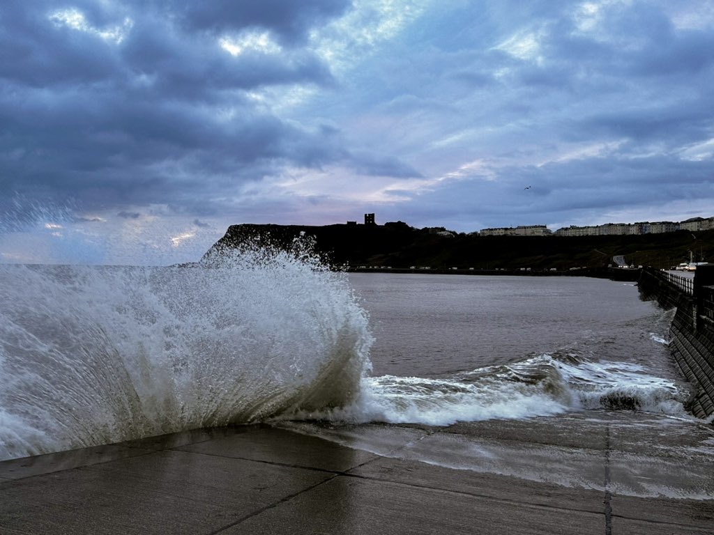 Good morning from N1496 on standby at North Bay in Scarborough 🚑

I’ve a shift on an ambulance today providing clinical support and mentorship to some of my staff