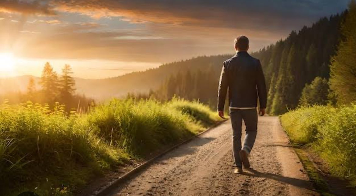 मुझको, अब कोई आस नहीं,
अब मैं ही कुद के साथ नहीं।
तो मैं क्या उम्मीद बंधता,
अपनों से भी कैसा साथ मांगता।

कहाँ चला मैं, ऐ राह बता,
सब से थका, और दर्द सहा।
जो अपनों से भी माँगा नहीं,
तो गैरों से भी कोई आस नहीं।

#hindipoetry #Shayari #poetry 
#selfimprovement