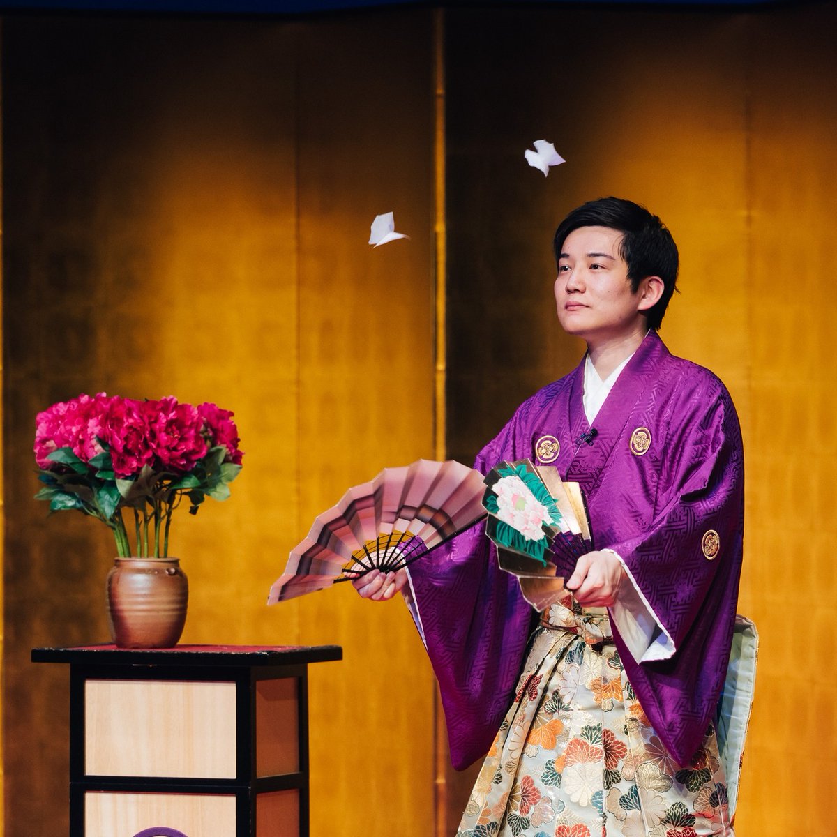 Few people know about the uniquely Japanese art of magic called tezuma shown at NEOLD Private House. neold.co.jp/experience-opt…
#narajapan #nohstage #showtime #theaterarts #CulturalExploration #neold #neoldprivatehouse #travelindustry #JapanTrip2024 #JapaneseCulture #japanesehistory