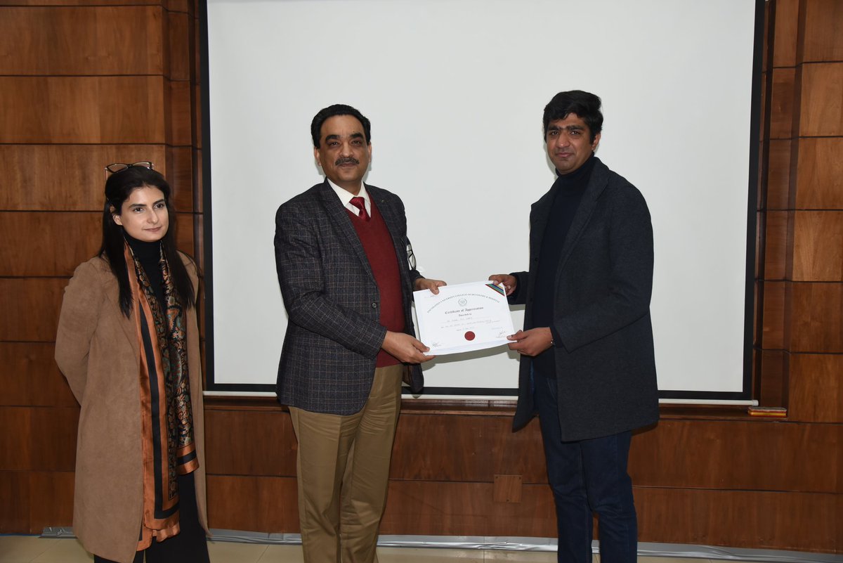 fuislamabad's tweet image. The Department of Community and Preventive Dentistry, Foundation University College of Dentistry successfully organized and conducted one day workshop on “Work-life Balance: Stress and Coping Techniques” on 1st Feb. 

#FUCD #FUSH #FUI  #Balance #Workshop #CommuniyDentistry