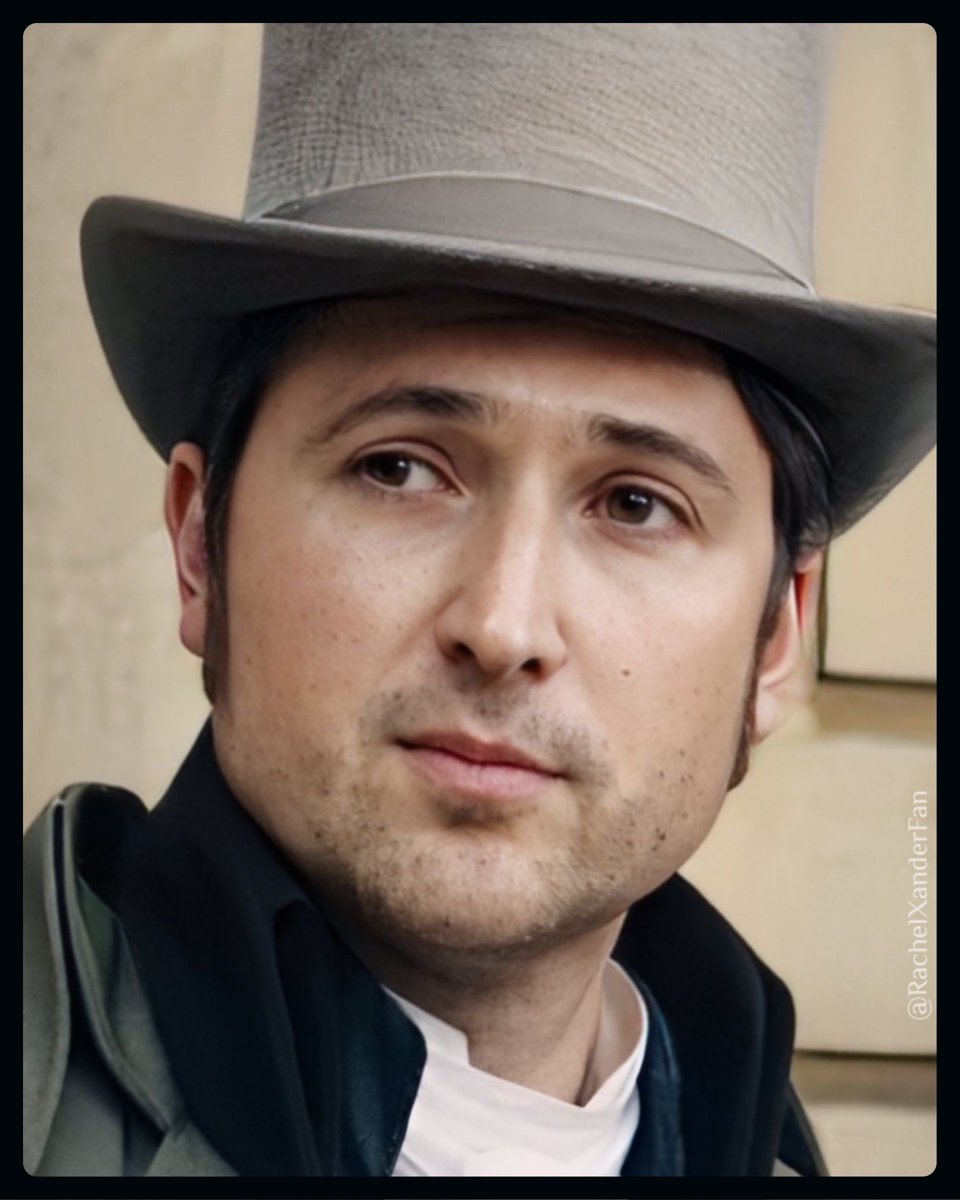 Wistful Xander… 🥹 
He just doesn’t know that all that he desires will soon be his at last! ❤️

#HughesDayTuesday #BenLloydHughes #BurningLavaHot #BLH #Sanditon