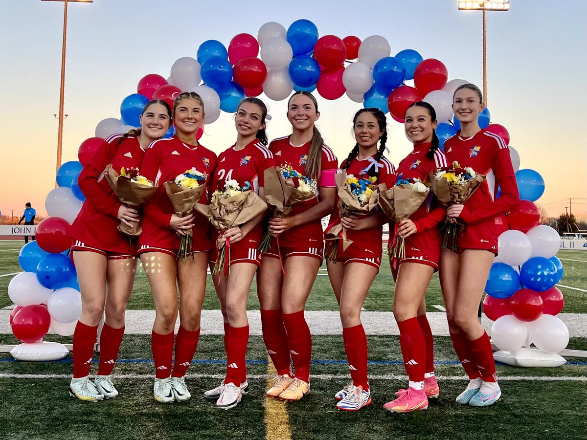 Celebrating you is easy! We ❤️ you seniors!🥹