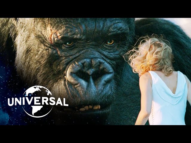Qfuentes's tweet photo. Những loài vật nổi tiếng và ấn tượng xuất hiện trong các bộ phim Hollywood:

🦍 **Huyền Thoại King Kong: Sức Mạnh và Tình Yêu của Con Khỉ Khổng Lồ** 🌴

🌟 Biểu tượng của sự mạnh mẽ và hoang dã, King Kong là một huyền thoại không chỉ trong thế giới điện ảnh mà còn trong lòng hàng triệu người trên khắp thế giới. Với bộ lông mọc dày, cơ bắp vươn ra từng đường nét và ánh mắt đầy uyển chuyển, King Kong là biểu tượng không thể phai nhạt của sức mạnh và tình yêu.

🌿 Từ khu rừng sâu, những nơi hoang dã đầy bí ẩn, King Kong đến với thế giới đô thị, khuấy đảo tâm hồn và nhan sắc của mọi người. Đằng sau vẻ hùng dũng và hung dữ, King Kong cũng biết yêu thương và sẵn sàng hy sinh cho tình yêu thương.

💥 Với sức mạnh vô song và lòng trung thành vượt thời gian, King Kong trở thành biểu tượng của khao khát tự do và sự tồn tại của loài người trong cuộc chiến giữa con người và thiên nhiên. Cuộc sống, cái chết, và tình yêu của King Kong đã chạm vào trái tim của mỗi người và để lại dấu ấn sâu sắc trong lịch sử điện ảnh.

🌈 Bước vào thế giới của King Kong, bạn sẽ được chứng kiến không chỉ sự hoang dã và mạnh mẽ mà còn tình yêu và lòng trung thành đích thực. Hãy cùng King Kong khám phá những điều kỳ diệu và đầy tính nhân văn qua mỗi hành động và cuộc phiêu lưu đầy hấp dẫn của chú khỉ khổng lồ! 🌿🦍