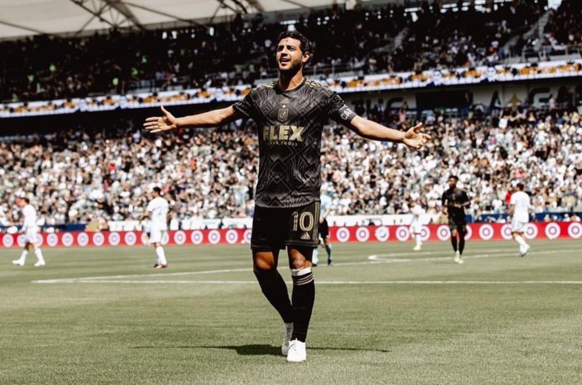 CARLOS VELA🚨

Es opción para reforzar a <a href="/CruzAzul/">CRUZ AZUL</a>, es real el interés. 

En cualquier momento podría haber noticias 

<a href="/TUDNMEX/">TUDN MEX</a> <a href="/TUDNUSA/">TUDN USA</a>
