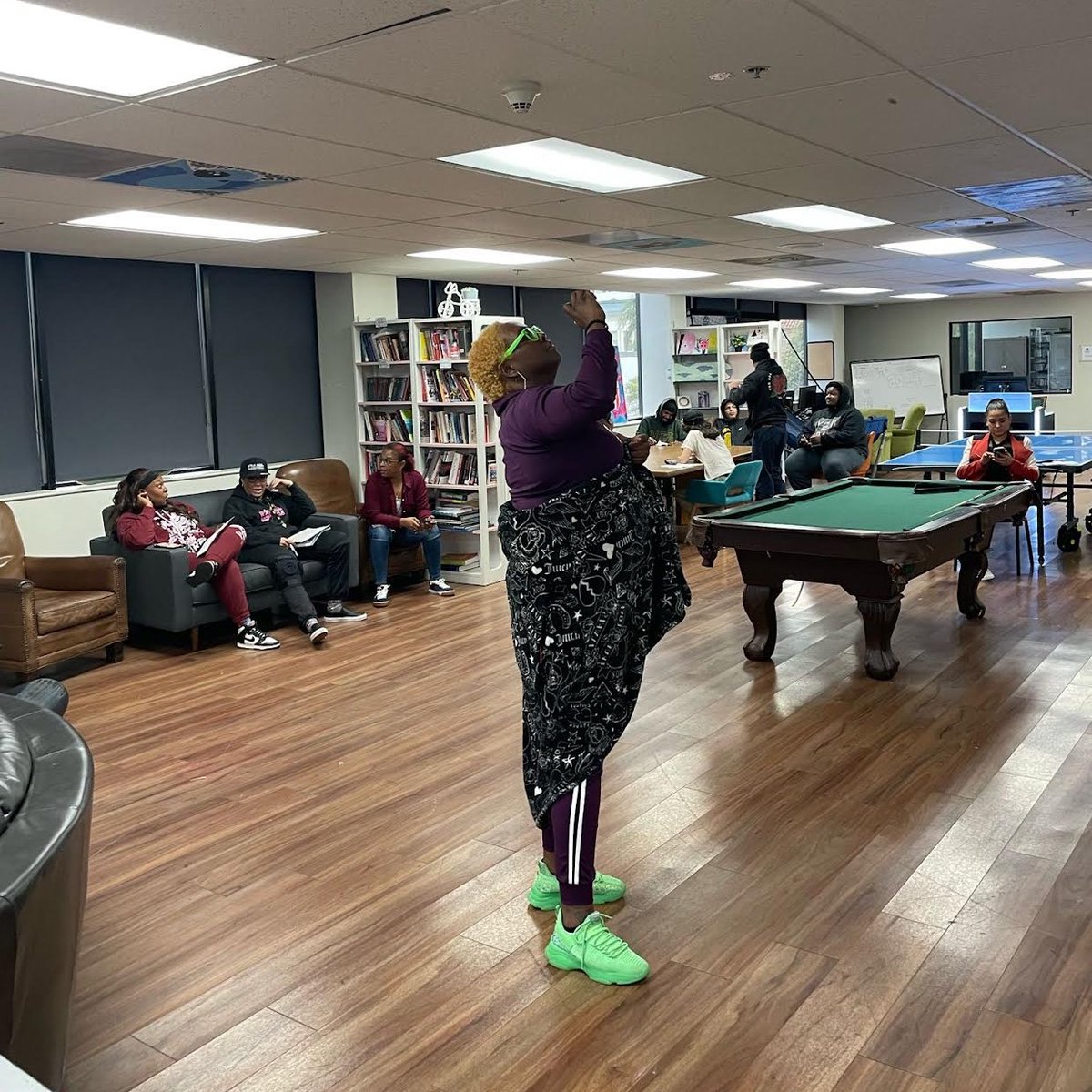 Last week's house meeting with the youth involved breaking into groups where they came up with ideas for starting their own organization to help solve community issues! ☺️

#urbanstreetangels #endyouthhomelessness #teamactivities #workingtogether #proactive #creativity