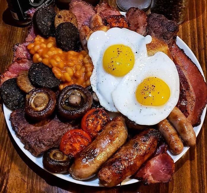 Humamalik229's tweet photo. English Breakfast https://t.co/qrJ8aSZlyQ