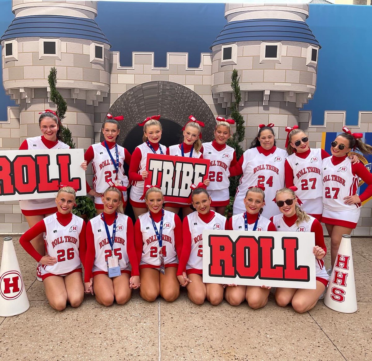 Hurricane High School Cheerleading. tweet media