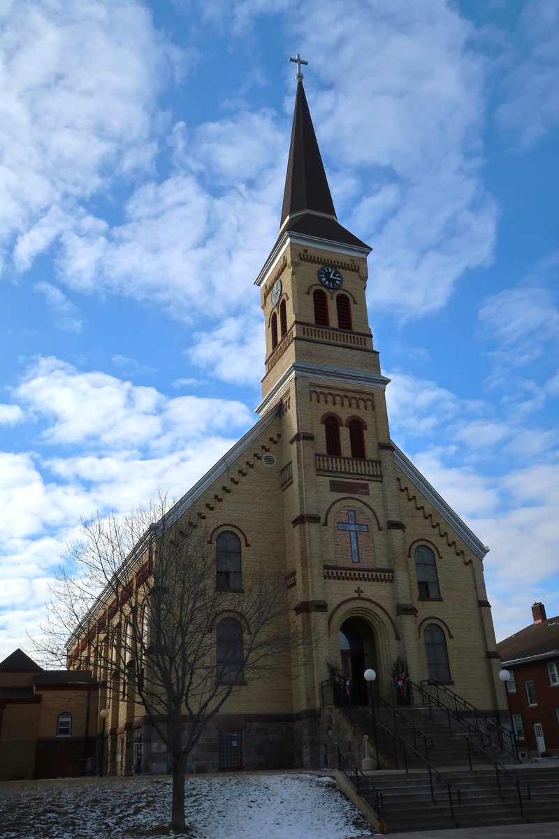 danny_toma's tweet photo. Our Lady of Mt Carmel #Catholic Church, #LongPrairie, #Minnesota (1896). #churches #CatholicTwitter #Midwest #travel #architecture https://t.co/Y9UX8entyQ