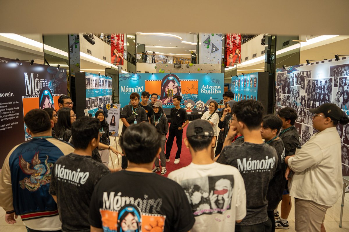 hdhjle's tweet photo. It is what it is.
Terima kasih atas kesempatan yang diberikan di momen terakhir ini, jujur bangga bisa mengawal @S_AshelJKT48 bersama kalian. Kudos for all of you!
See you on the next journey and good luck 🙌🏻
#ASHELesai
#MémoireDeLaSerein https://t.co/9R2S4xOTBJ