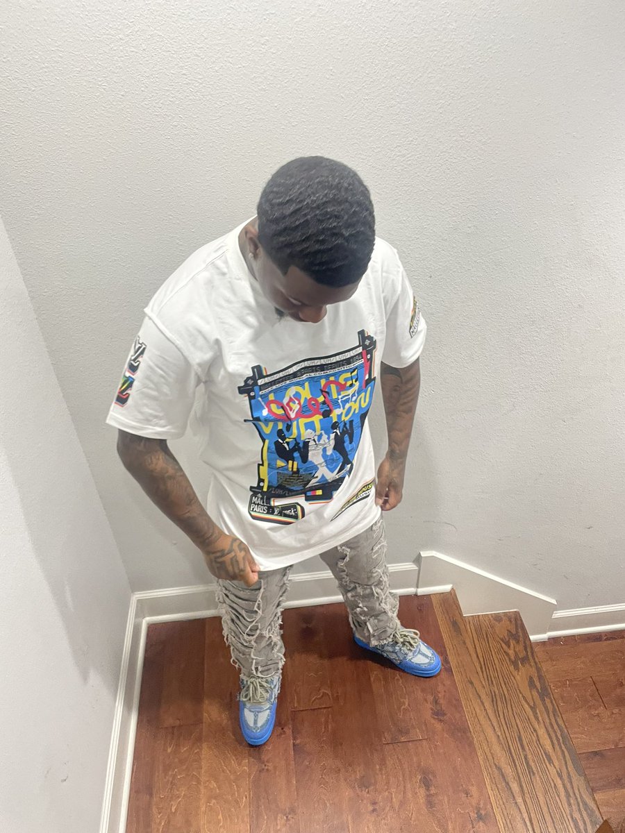 ftfceo's tweet image. BACK 2 BACK ON THEM FOLKS IAN COME HOME 2 PLAY CATCH UP I STAYED DOWN FOR THIS 🤷🏽‍♂️💫 #FTFCEO #FREEPOPS #YFN4L