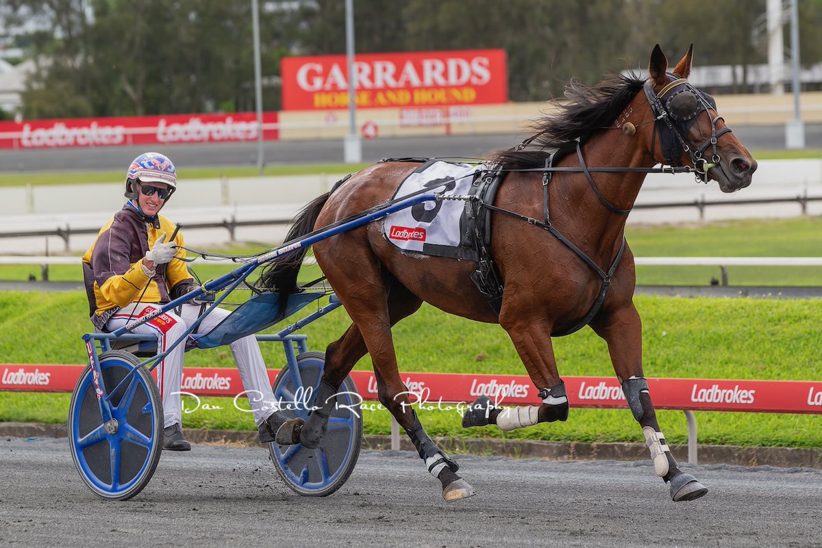 Everysecondcounts with @garrard_angus take out the trotters in the first for the day @TheCreekAlbion for trainer Richard Hutchinson