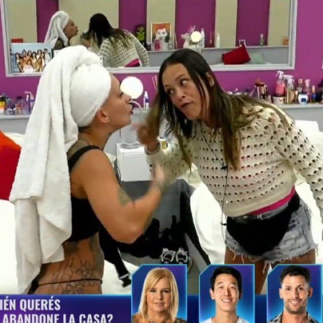 mi amiga y yo cuando nos vemos mas de dos días seguidos y ya no nos aguantamos