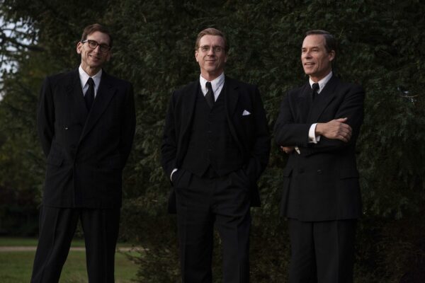 FanFunDamian's tweet photo. 'A Spy Among Friends' with Damian Lewis and Guy Pearce is now streaming on Amazon Prime! If you're interested, Fan Fun episode recaps are here 🕵️♂️ https://t.co/xPfypvViTR #DamianLewis #GuyPearce #NicholasElliott #KimPhilby #NickMurphy #AlexCary #ASpyAmongFriends #BenMacintyre https://t.co/q2n9jVcPx6