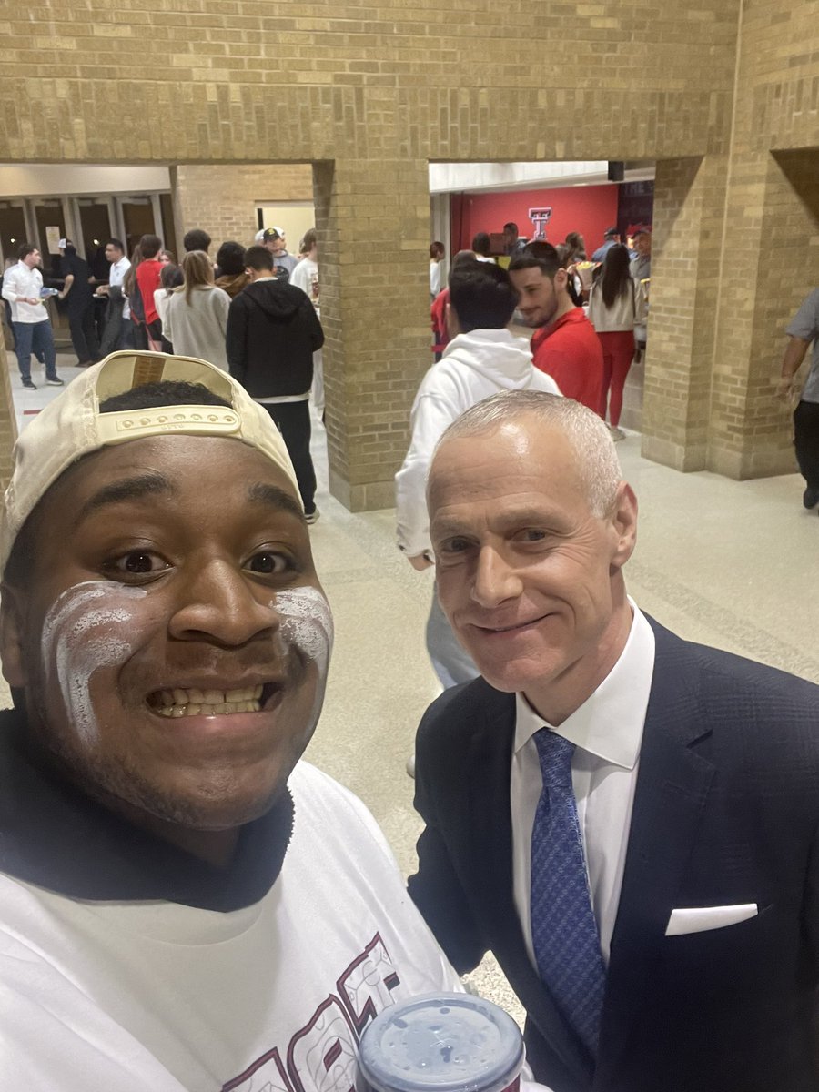 shifty_davion's tweet image. . @brettyormark #WreckEm