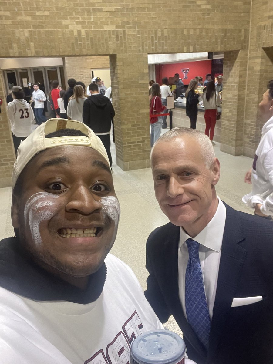 shifty_davion's tweet image. . @brettyormark #WreckEm