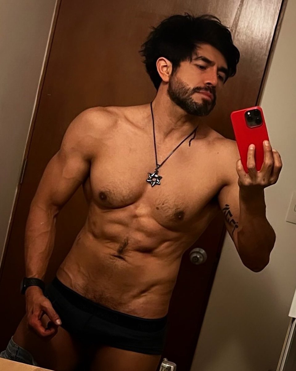 _hardcoach's tweet photo. Es una vergüenza para el ser humano envejecer sin haber visto la belleza y la fuerza de la cual el cuerpo es capaz.
-Sócrates- https://t.co/QwaLbeacMZ