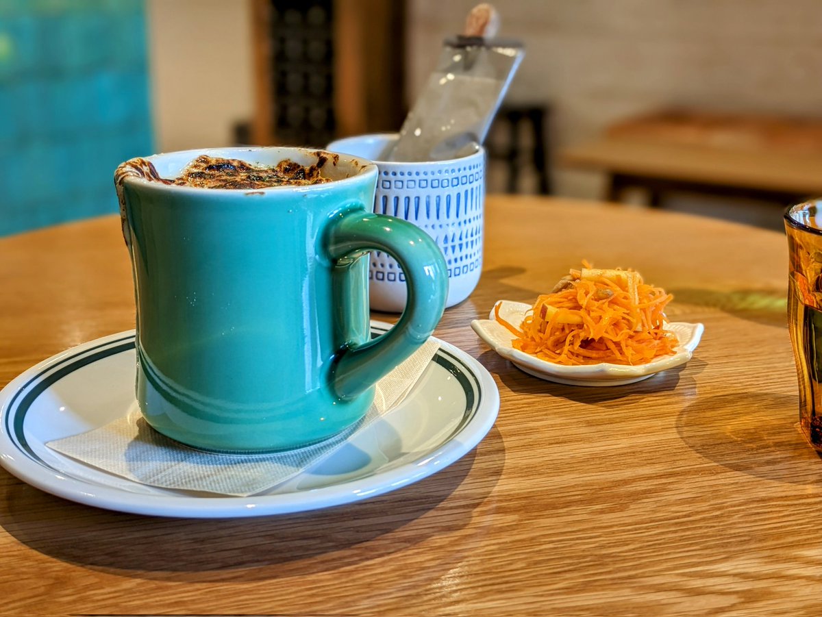 haginonno's tweet photo. オニオングラタンスープ。
チーズが凄すぎて大満足。
#COFFEECHROME #カフェ #中野カフェ #東京カフェ https://t.co/O233CpC8wQ