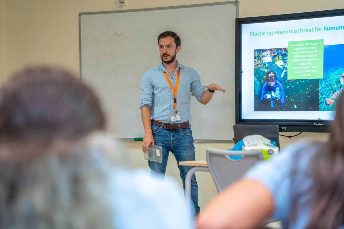 'When I'm not in the classroom, I'm developing and executing environmental projects to combat single-use plastic pollution through the environmental organization I co-founded with my partner.'♻️

Check out the interview of CoachXavier! 🇫🇷
cafetalk.com/page/interview…

#Cafetalk