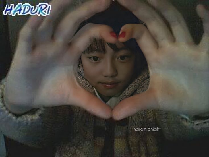 loves_hara's tweet photo. @gyurisgff espero que las cosas a tu alrededor mejoren pronto linda. 
No te desanimes y sigue adelante que puedes con todo 💗👑 https://t.co/HHQzuYrWhZ