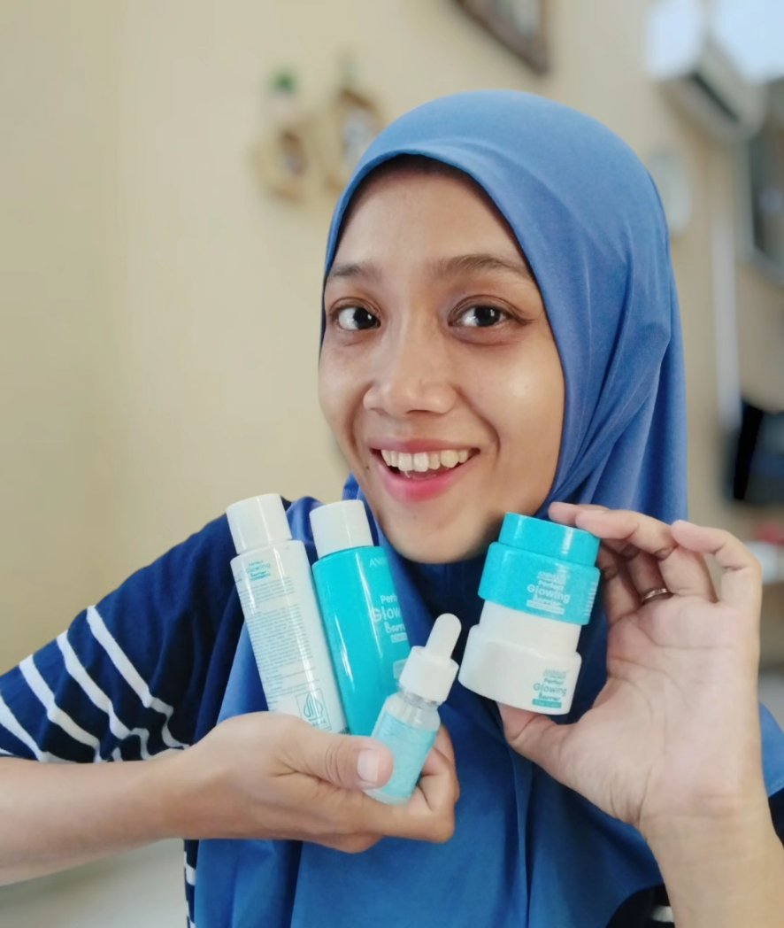 NuraniEsti's tweet photo. Ga perlu bingung lagi, langsung aja pilih animate Perfect glowing barier series.
Skincare @animateofficial.id ga bikin kantong jd kering, tp bikin wajah jd glowing
#bedamasalahbedasolusi
#hidupkancantikmu https://t.co/Pg1NAtPfP8