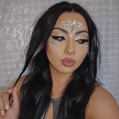 mishhhs_c's tweet photo. #NuevaFotoDePerfil https://t.co/1iOjqqLZJH