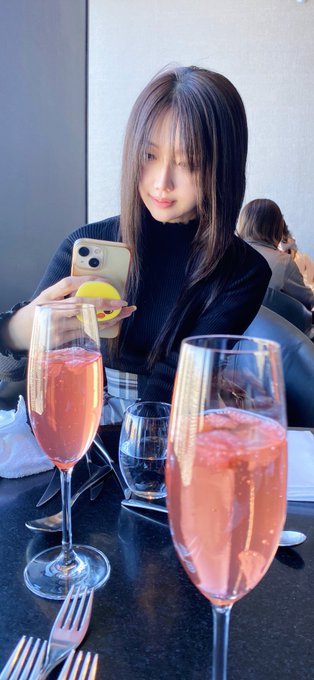 彼女とアフタヌーンティー https://t.co/iTEzh3x2FP<a href="/tag/%E8%A5%BF%E9%87%8E%E7%BF%94av16%E5%91%A8%E5%B9%B4%E3%81%A7%E5%BC%95%E9%80%80"class="tags"><span>#西野翔av16周年で引退</span></a>