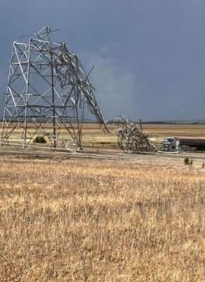 MarkRichards_LV's tweet image. Looks like the strong winds in Victoria have taken down some major power line infrastructure.
6 towers and counting.
@MEUAustralia @AusNetServices  #AEMO #LatrobeValley #Gippsland #SECV #TransmissionTowers #BlackOut #LoyYang #Yallourn #aFairAndJustTransition #AusPol #AusUnions