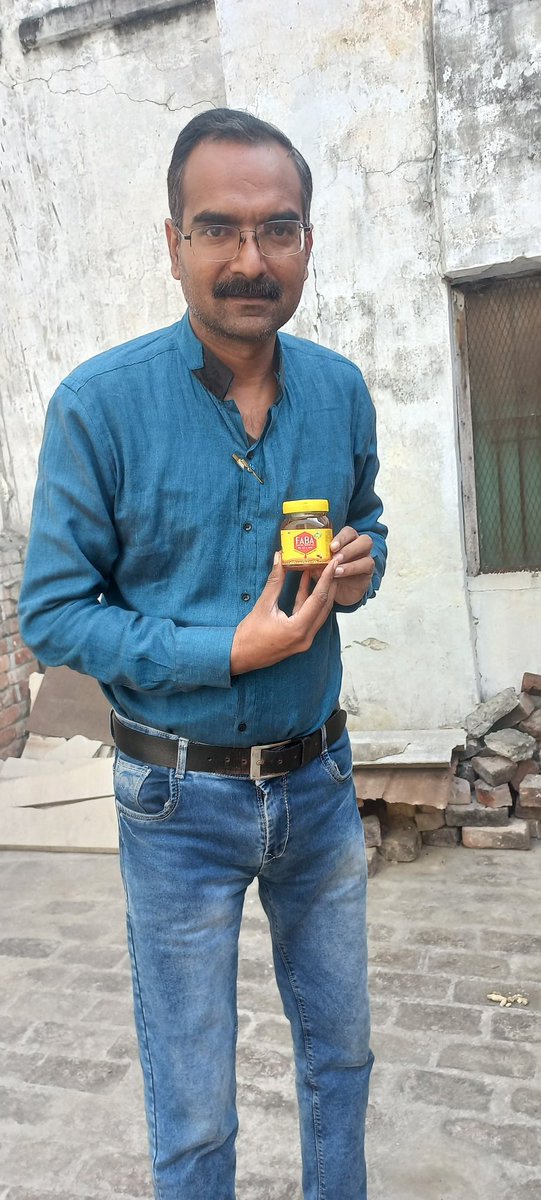 KNews888's tweet photo. आज हमें भी प्राप्त हुआ @MukeshPathakji जी का #fawa शहद। https://t.co/mUs617Nvw9