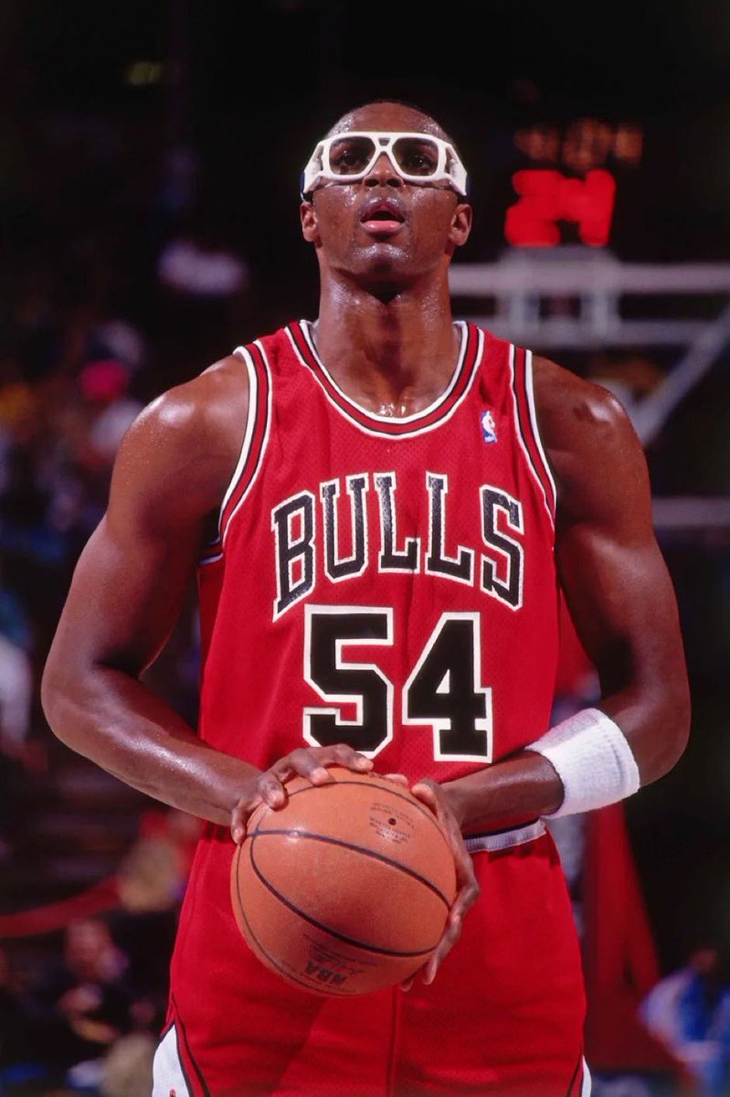 In the 1990’s, NBA champion Horace Grant wore goggles because he was legally blind. However, after getting corrective eye surgery, he continued to wear them for another, heroic reason. Horace said:

“After a few years I got Lasik surgery, but I kept wearing them without the