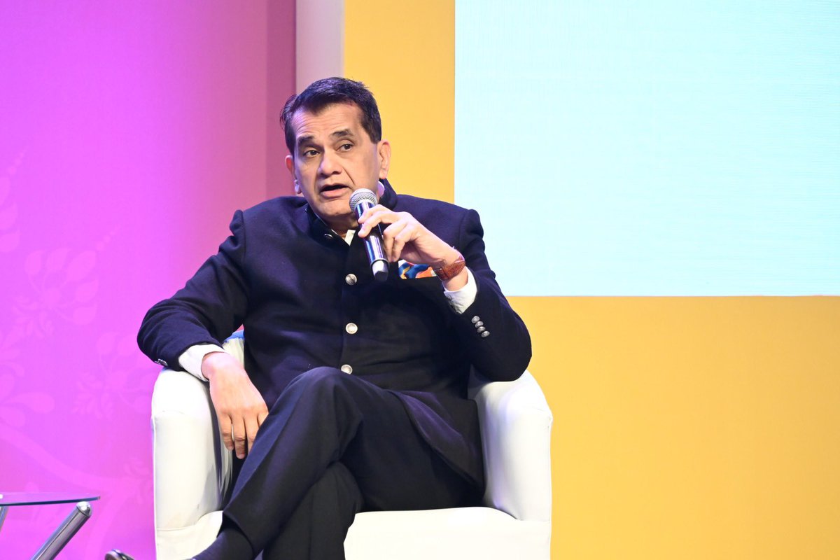 amitabhk87's tweet photo. Delighted to be at the #ASUGSVEmeritusSummit for a keynote conversation with @michaelmoe. This fascinating summit  in India has brought together educators, entrepreneurs, Startups, investors &amp; thought-leaders powering global growth through learning, technology &amp; skills. https://t.co/SXP0JwHDQX