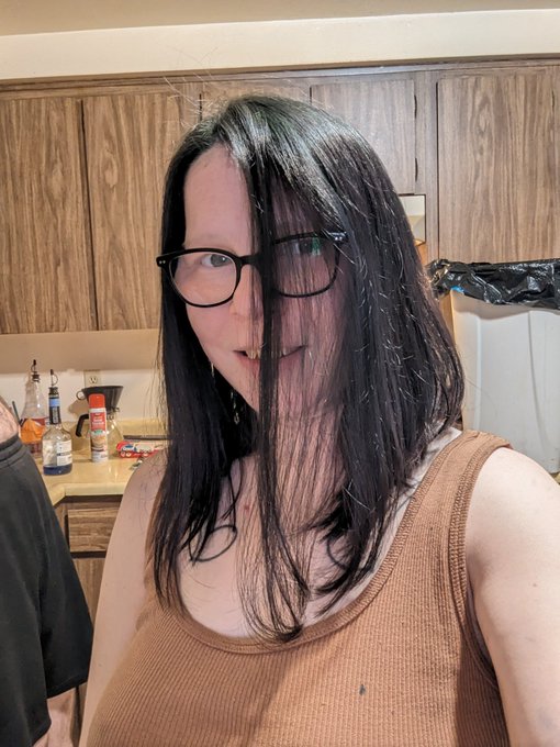 What do y'all think?   I think new hair means it's time to start saving for a new tattoo? https://t.