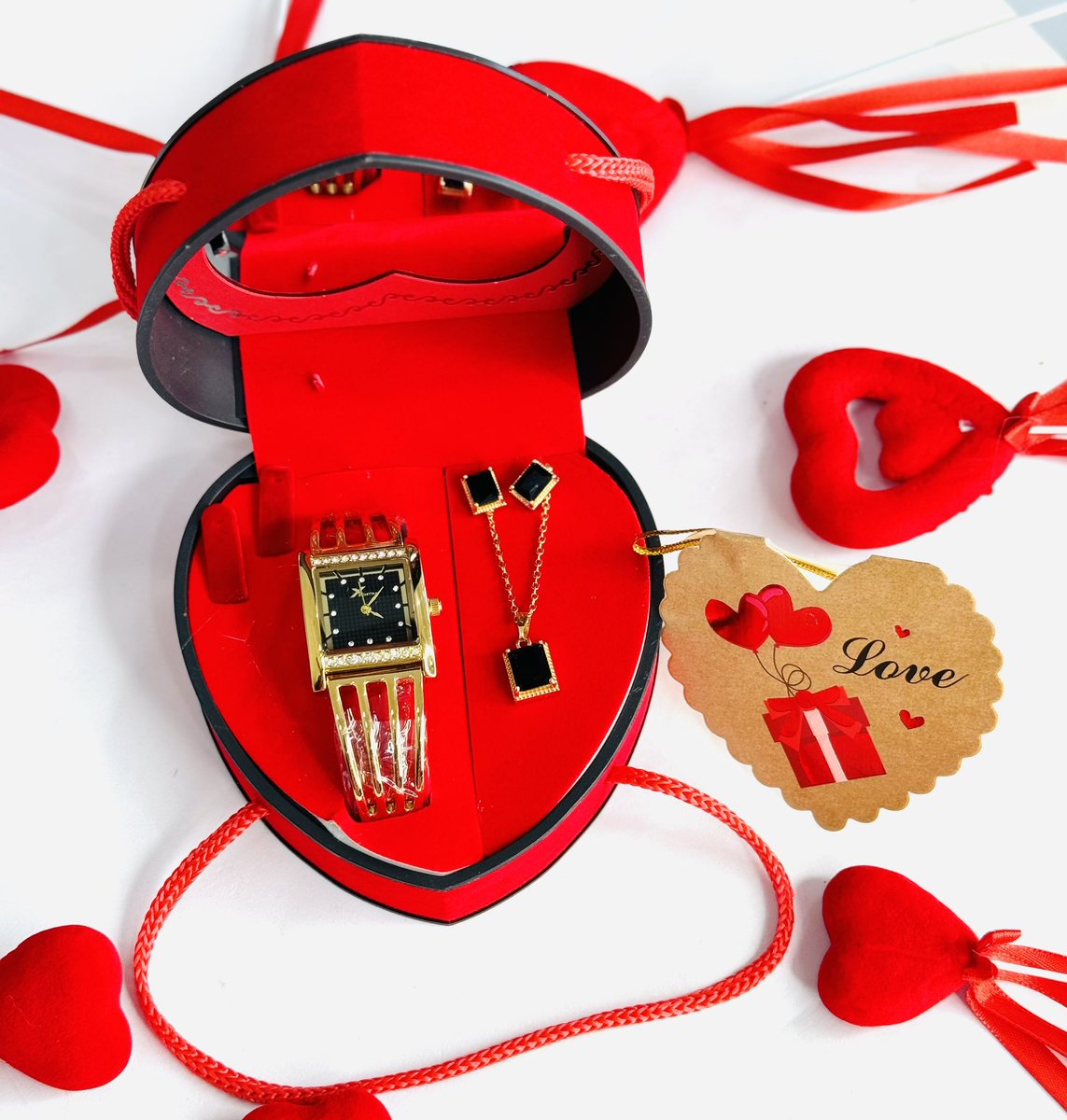 FreebutterflyF's tweet photo. valentine package elfu 60,000/=
whatsap/cal 0673628097
Delivery tanzania nzima 
#totbonanza #Tanzania #valentinegift https://t.co/06cjeFBD1z