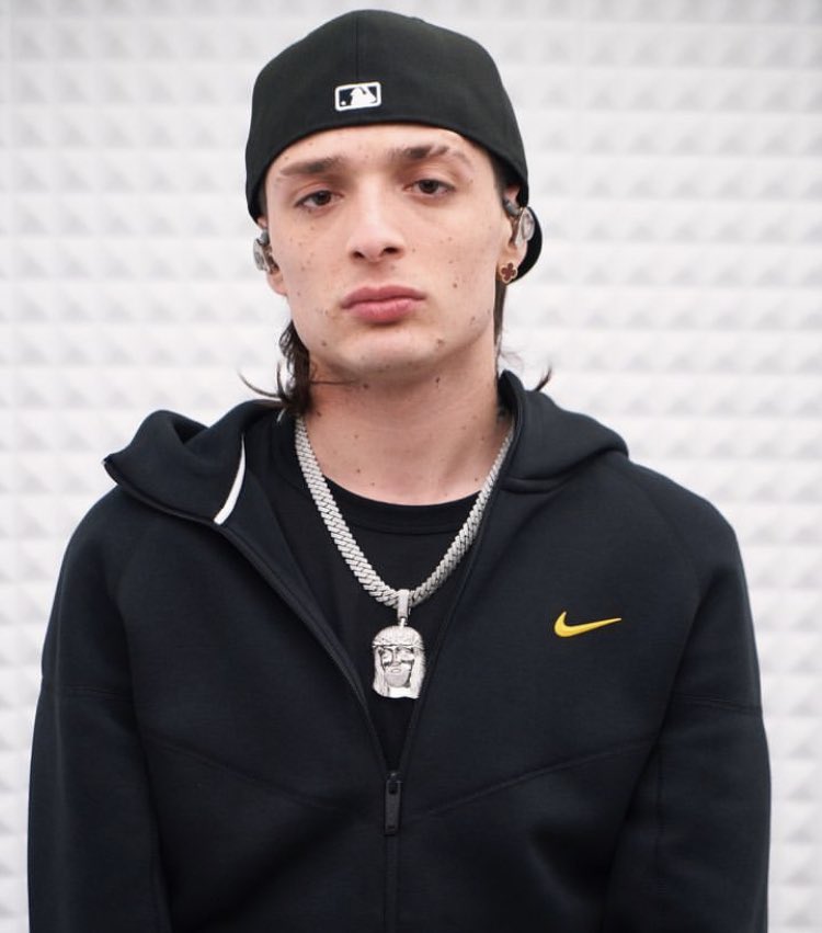 cómo vas a gorrear a la mismísima nicki nicole cuando ella es esto y vos sos eso