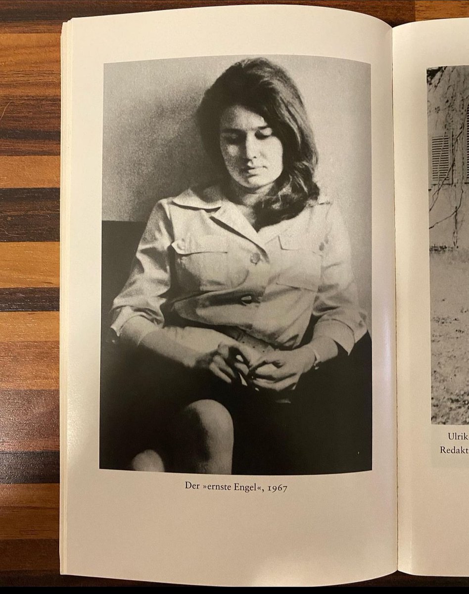 "Über 200 000 Menschen sind in den Flammen von Dresden umgekommen. Der Engländer David Irving schreibt in seinem Buch>>Der Untergang Dresdens<< : >>Zum ersten Male in der Geschichte des Krieges hatte ein Luftangriff ein Ziel so verheerend zerstört,