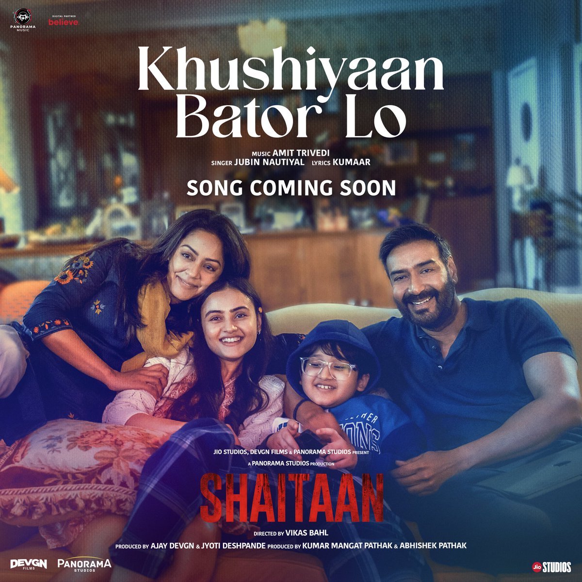 Life mein khushiyaan dugni ho jaati hai, when family is around! ✨

#KhushiyaanBatorLo teaser releasing tomorrow on <a href="/PanoramaMusic_/">Panorama Music</a>'s YouTube channel.

#Shaitaan taking over cinemas on 8th March 2024.

<a href="/ajaydevgn/">Ajay Devgn</a> <a href="/ActorMadhavan/">Ranganathan Madhavan</a> #Jyotika <a href="/imjankibodiwala/">Janki Bodiwala</a> #JyotiDeshpande