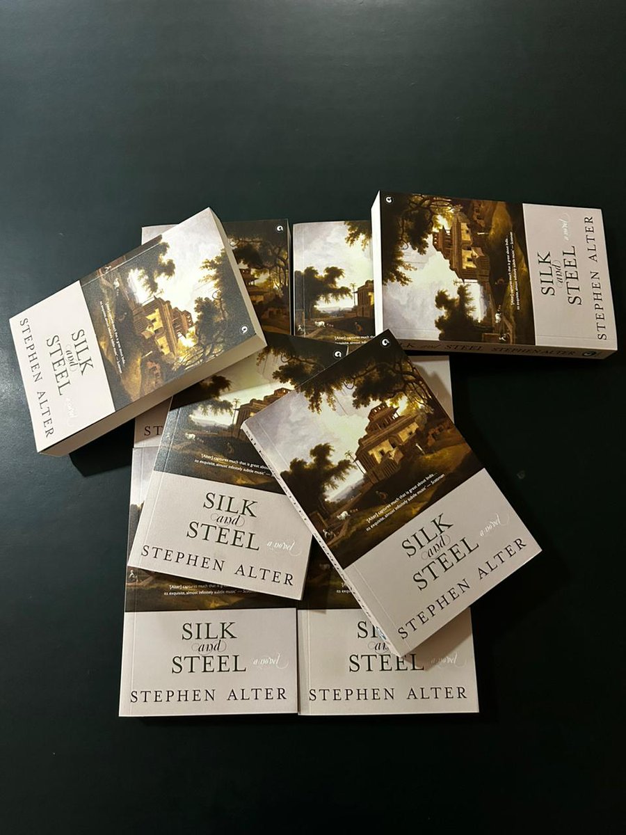 Amid the opulence and brutality of nineteenth-century India, colourful bandits fight for survival.
James Webley—a brave but erratic English commander—has joined forces with the romantic Colonel Augustine, son of an Englishwoman and a noble Indian. Together they have rejected the