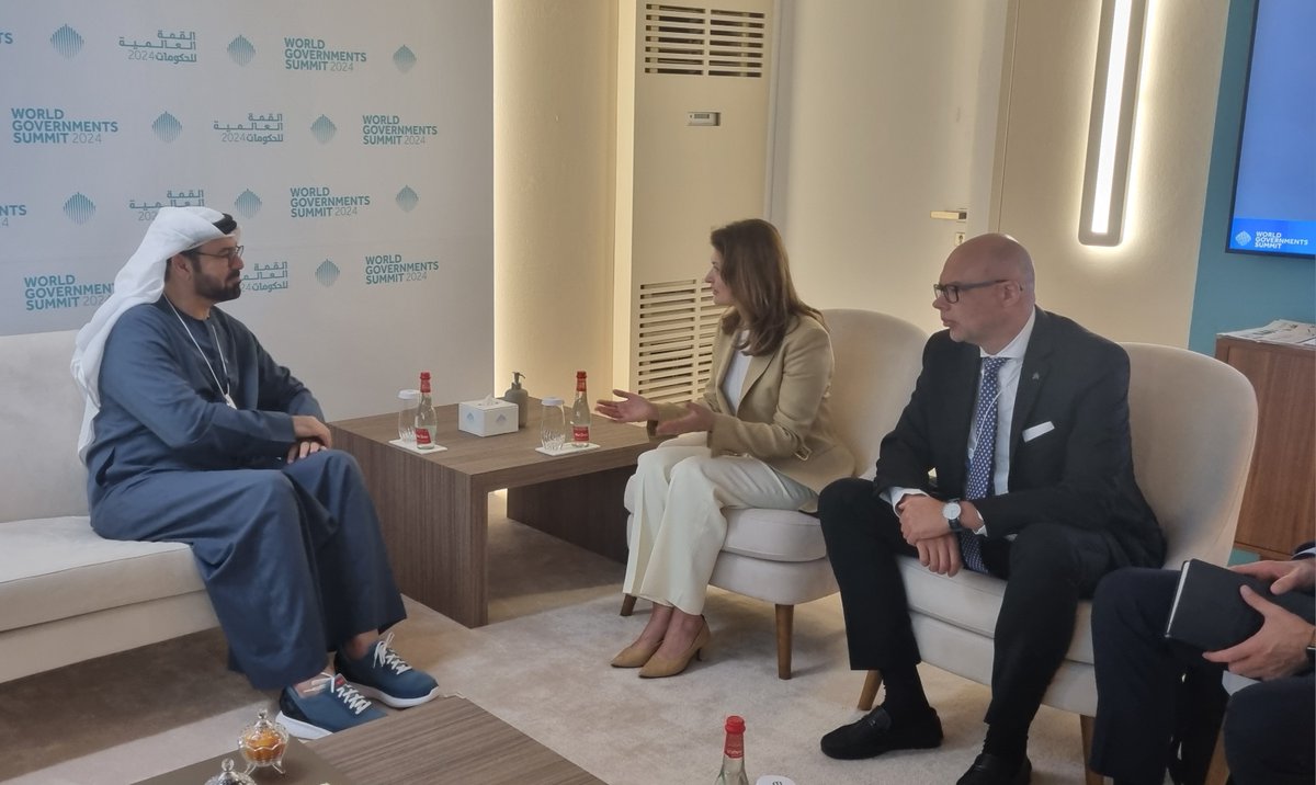 Lithuanian Government 🇱🇹 (@lithuaniangovt) on Twitter photo Chancellor <a href="/GiedreBalcytyte/">Giedre Balcytyte</a> met with H.E. Mohammed Abdullah Al Gergawi, 🇦🇪Minister of Cabinet Affairs & Chairman of the World Governments Summit Organisation. Warm meeting focused on strengthening 🇱🇹-🇦🇪 relations & strategic priorities of governments in the age of digitilization. Chancellor <a href="/GiedreBalcytyte/">Giedre Balcytyte</a> met with H.E. Mohammed Abdullah Al Gergawi, 🇦🇪Minister of Cabinet Affairs & Chairman of the World Governments Summit Organisation. Warm meeting focused on strengthening 🇱🇹-🇦🇪 relations & strategic priorities of governments in the age of digitilization.