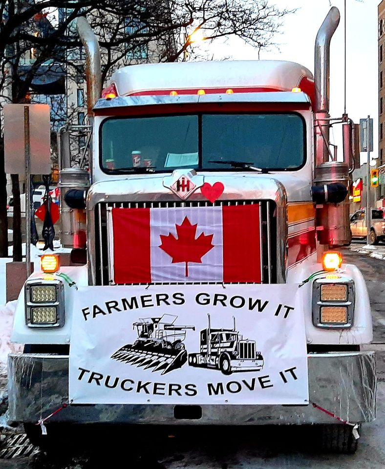 @BGatesIsaPyscho God Bless 🙏 #Spain 🇪🇸
Standing United❤️#Canada 🇨🇦
#farmers #truckers #fishermen #yellowvests