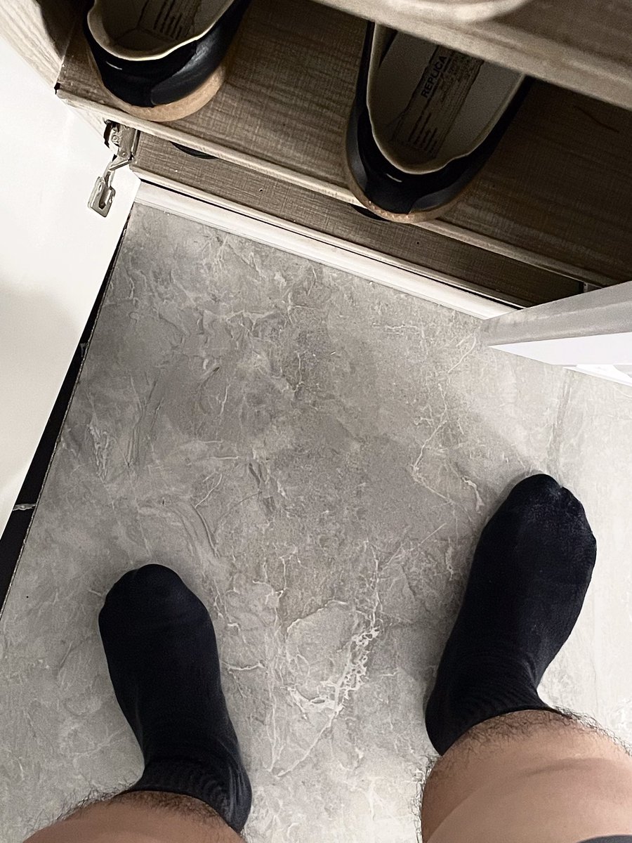 Uibllite's tweet photo. 有人爱粗腿吗？🧦 https://t.co/6uf30K9Scj