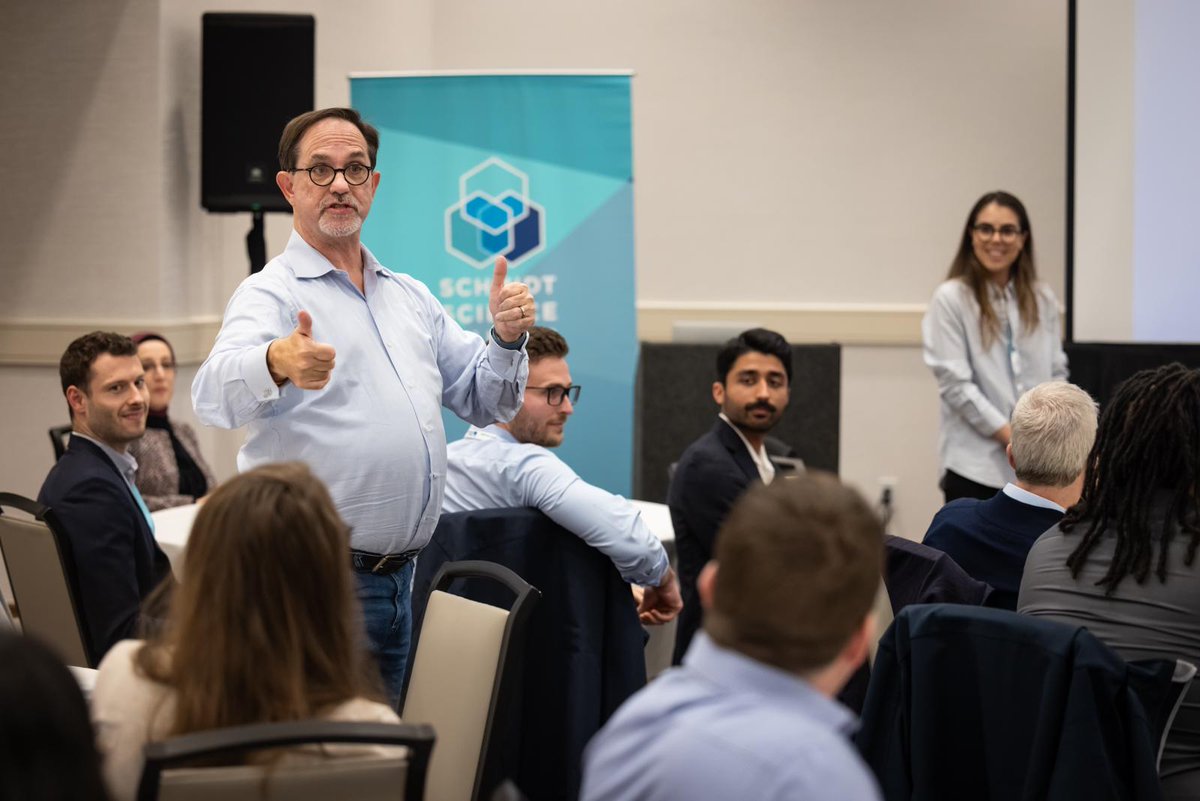 Schmidt Science Fellows tweet media