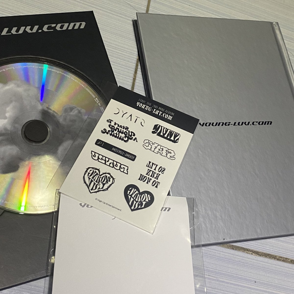 pshc4rtz's tweet photo. WTS LFB UNSEALED ALBUMS ONHAND

- 60 each
- some are w posters tinamad lang aq ipic

# stayc skz unsealed albums https://t.co/YqtsnMbOdL