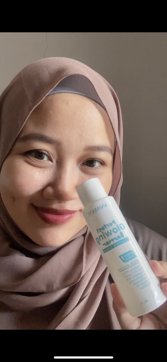 kakuraisi's tweet photo. Skincare Harga affordable kualitas nomor 1 siapa lagi klo bukan Animate Perfect Glowing Barrier Series ✨✨ kalian udh pernah cobain belom ni hihihihi 🤭🤭 yuyuk samaan kaya aku  

#cantikgaharusmahal #hidupcantikmu https://t.co/CYjCF1vWuG