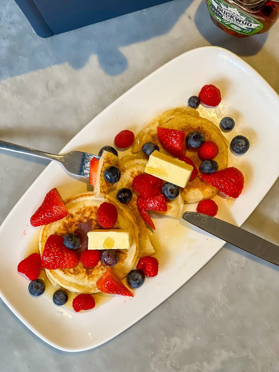 SpotPutney's tweet photo. HAPPY PANCAKE DAY!!
Weโre celebrating the right way!! pancakes with mixed berries covered in maple syrup ๐Come to the spot to be and grab one today!
โข
#putney #london #putneybridge #wandsworth #clapham #putneyhill #putneycommon #putneylife #putneyhighstreet #london https://t.co/SD8o3nx7uW
